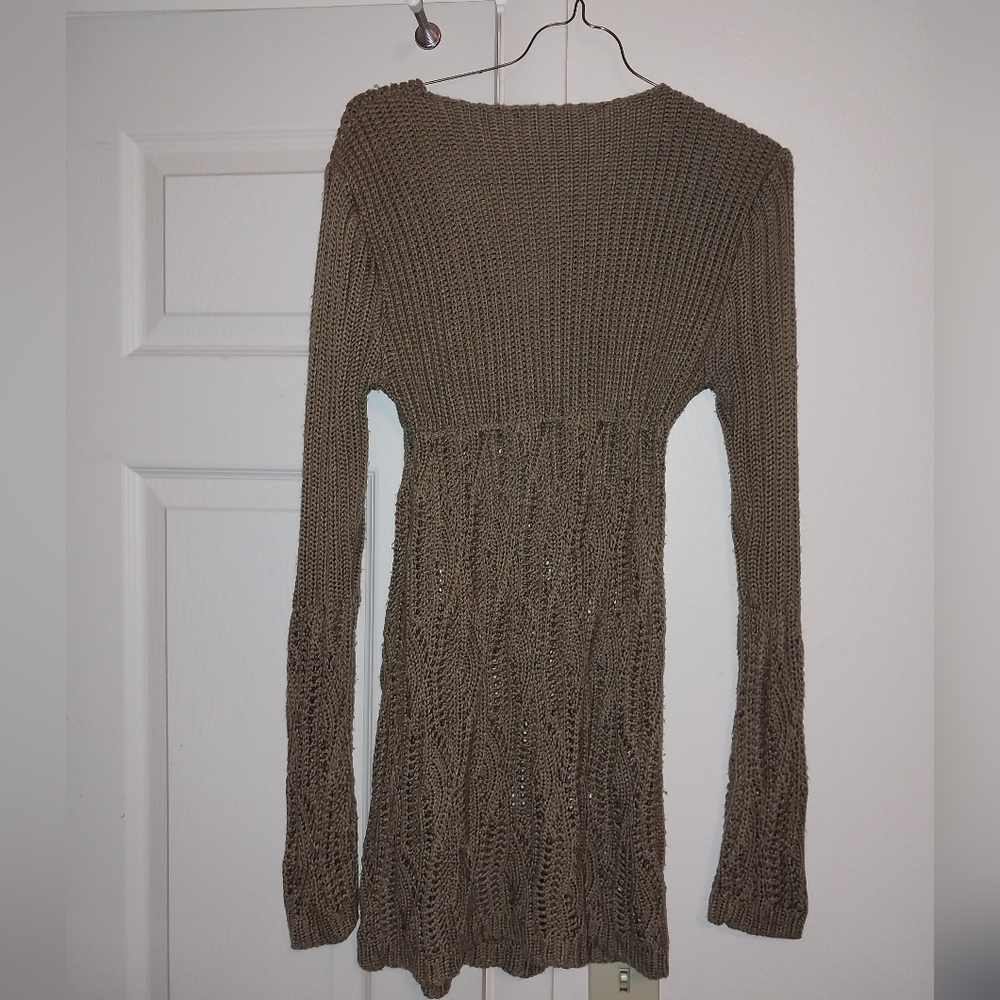 Y2K Taupe Sweater - Picture 3 of 8